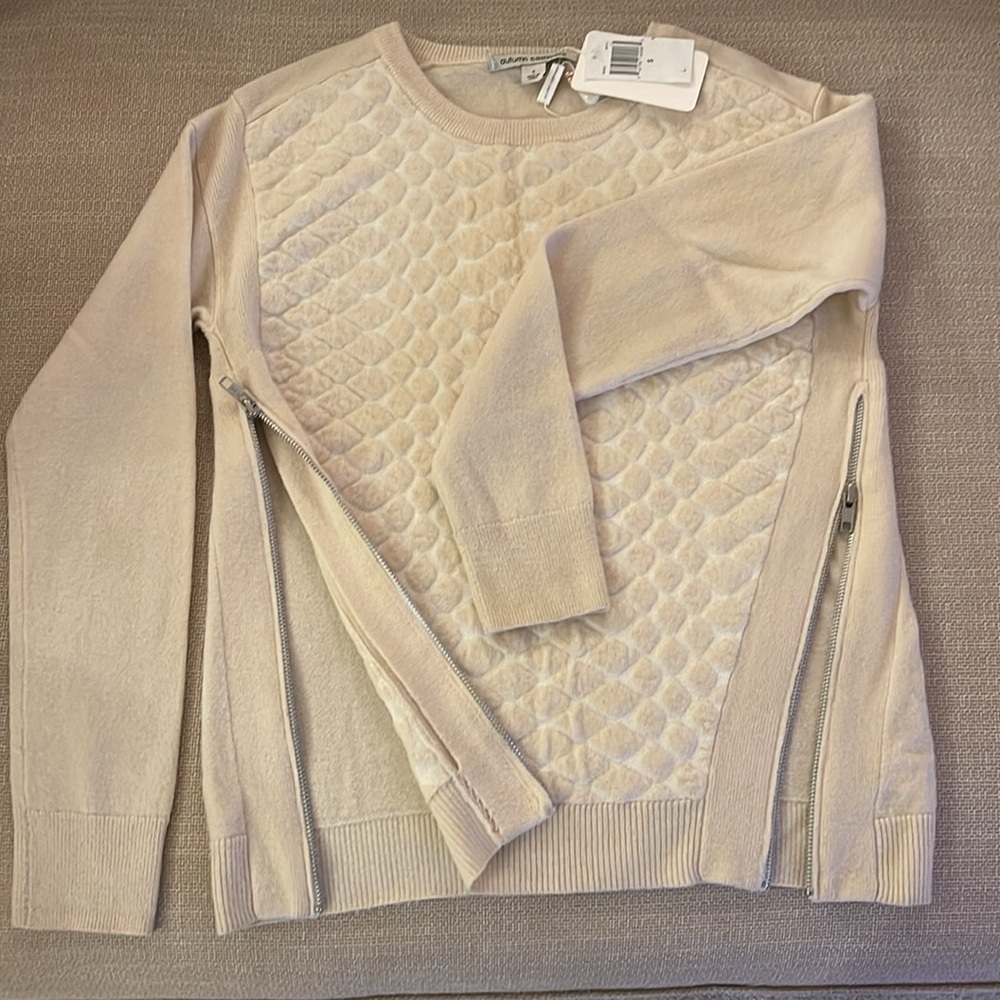 Outumn cashmere. Size S 100 cschenir.